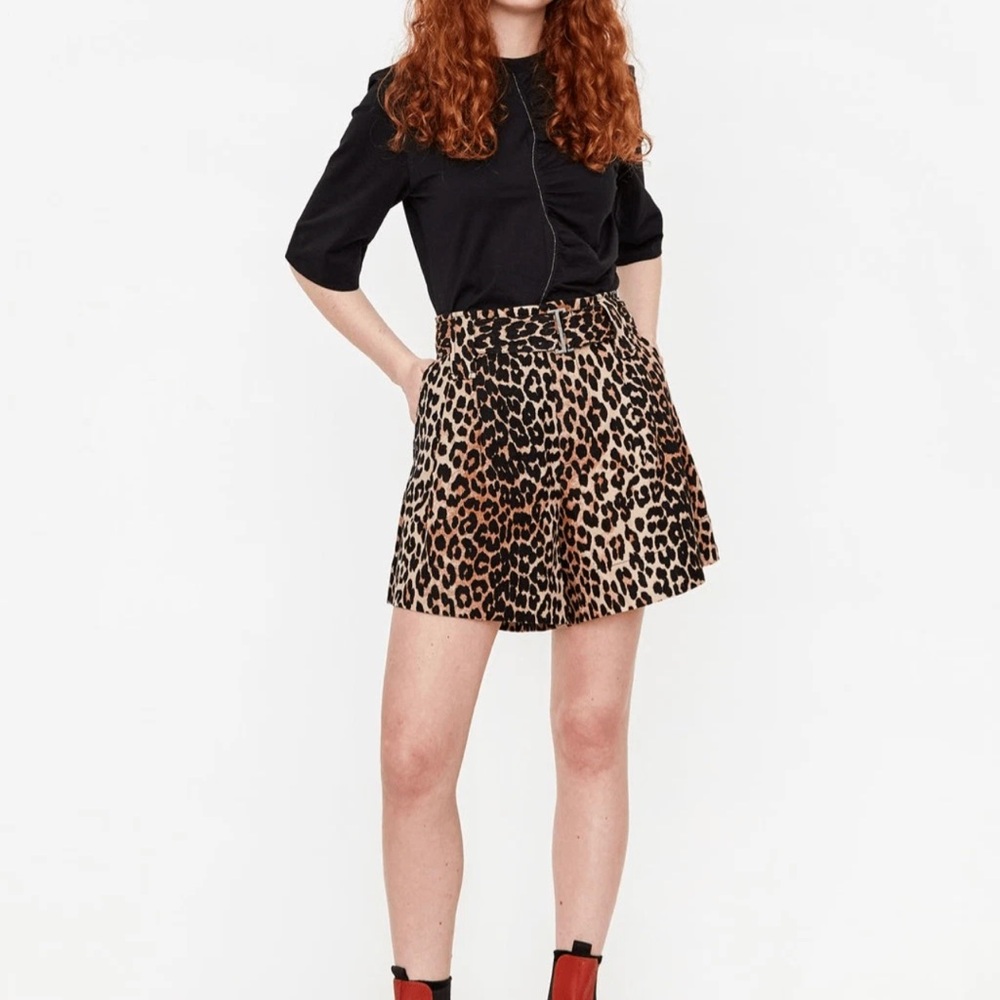 Ganni Animal Print linen cotton leopard short